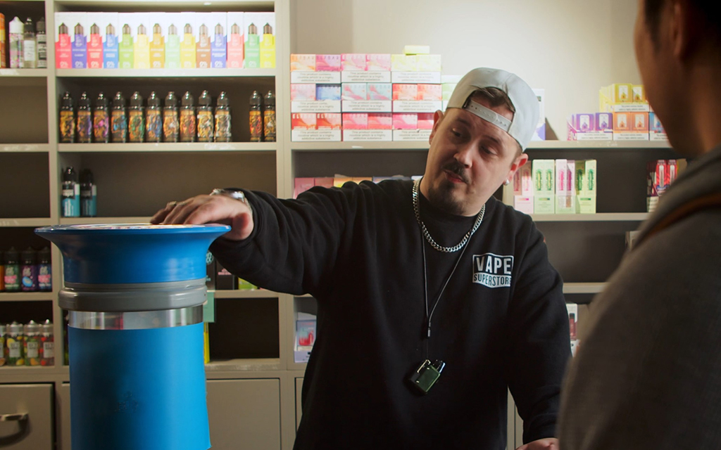 Local vape store for recycling vape